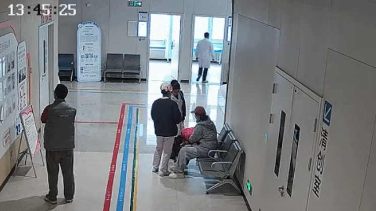 “我妈要是出事了，我后半辈子都不能原谅我自己……